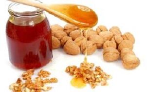 Honey with nuts - folk medicine for penis enlargement